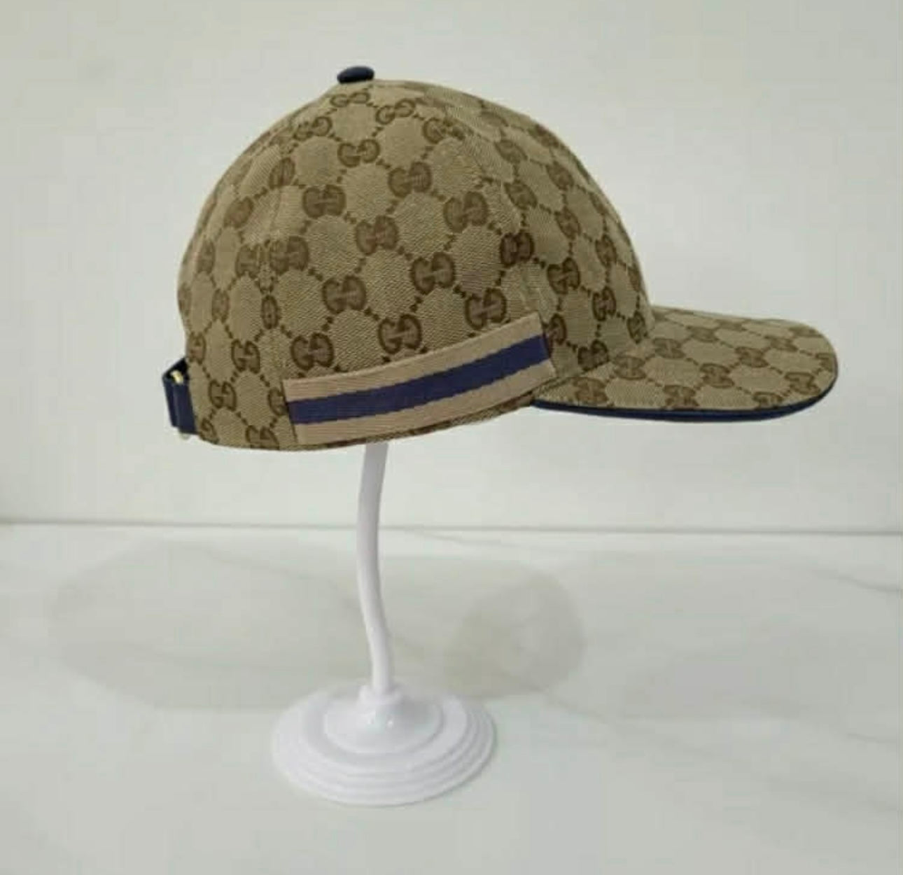 Gucci Neivi GG Canvas Limited Edition Unisex