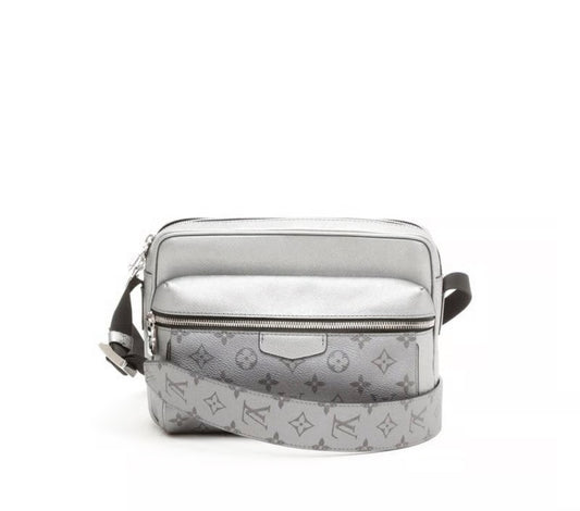 Louis Vuitton Taigarama Outdoor Messenger Unisex